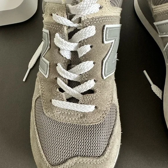 New Balance 574 Core Grey Womens Size 8 - Picture 6 of 13